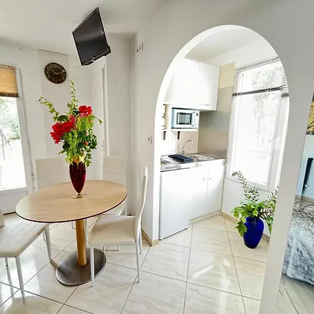 Apartment Riviera *